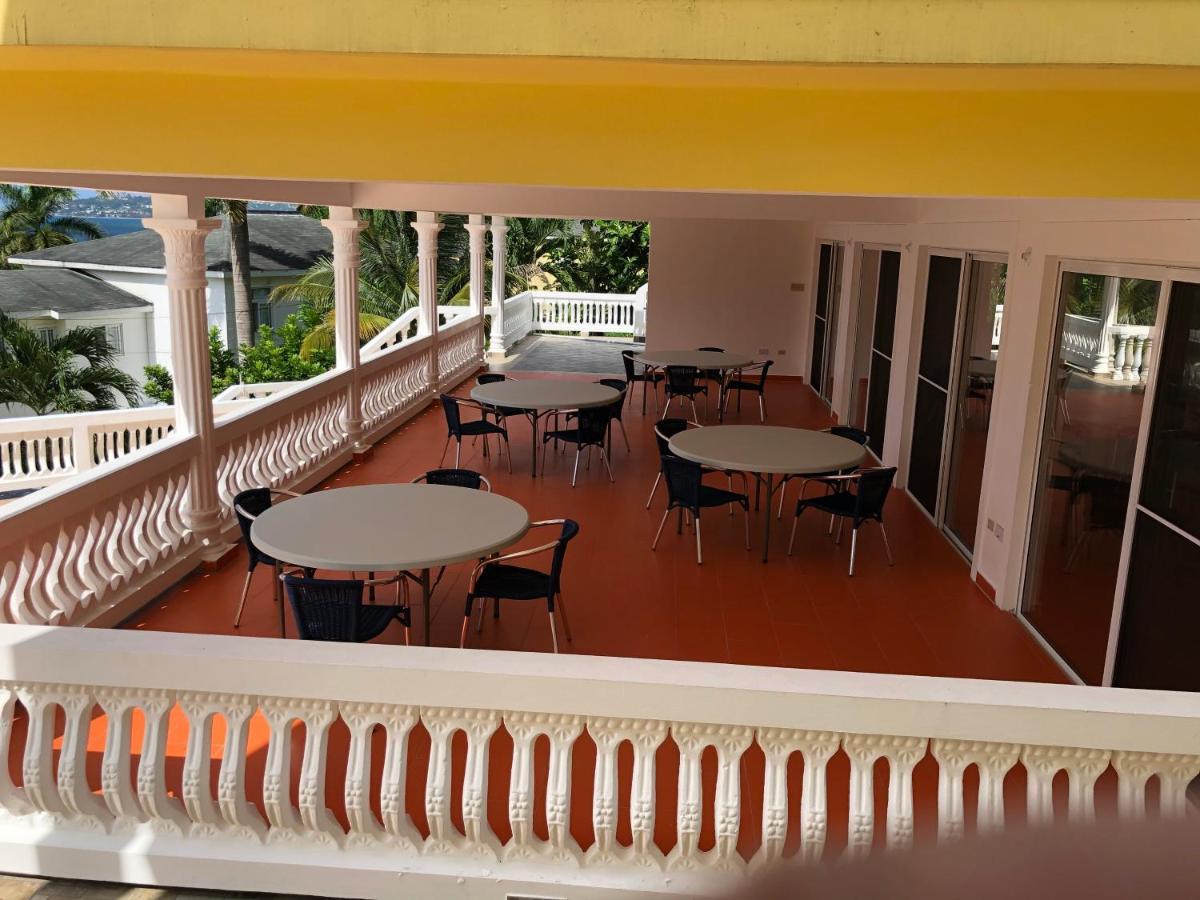Spring Garden Mobay Resort Montego Bay Esterno foto